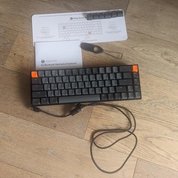 Keychron 6 Mechanical Keyboard - Picture 3 of 3
